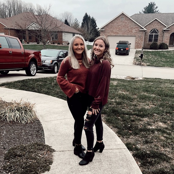 Meet your Posher, Paige - Picture 1 of 1